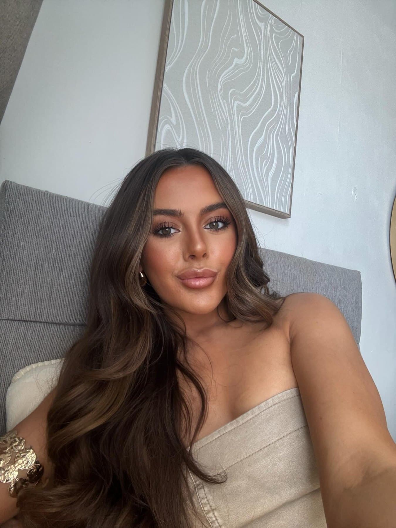 Abbi, the hair artist behind AGhair