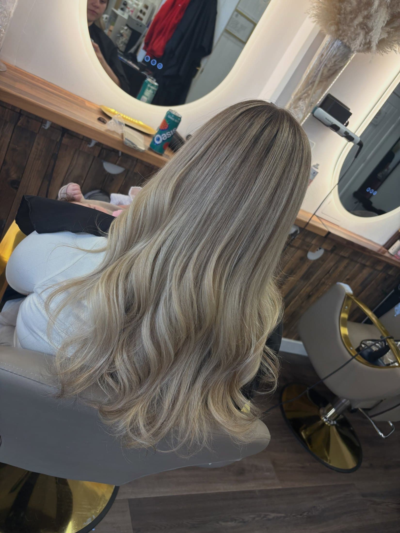 Hair after a full-coverage balayage